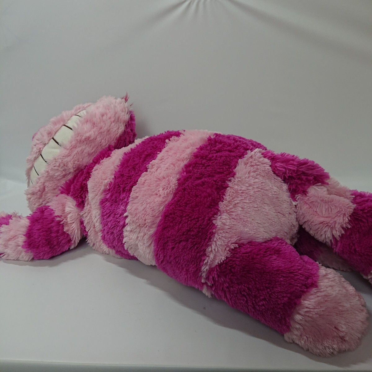 ディズニーストア チシャ猫 ぬいぐるみ だきまくら チシャネコ ディズニーストア チシャ猫 ぬいぐるみ だきまくら チシャネコ