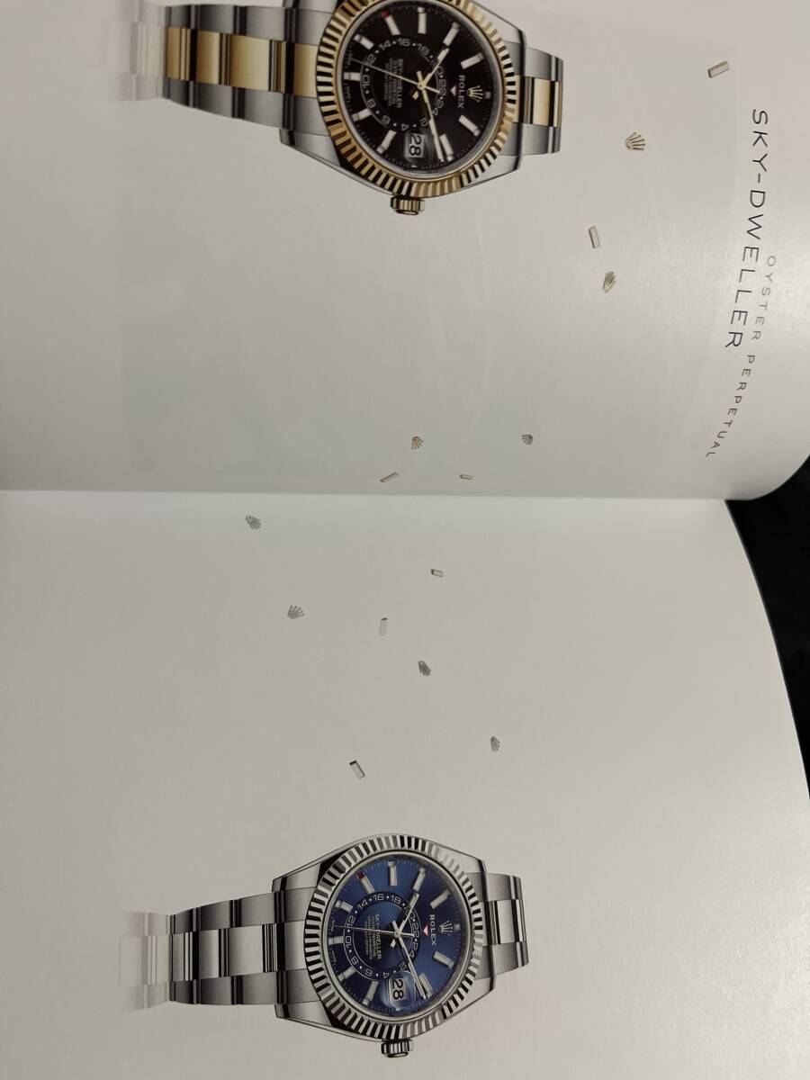 送料込み2017年ごろ正規販売店ロレックスハードガバー小型カタログ価格表つき_画像2