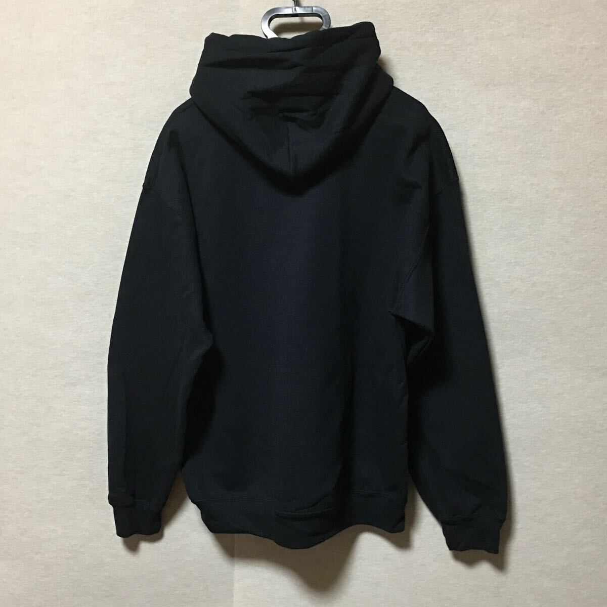 新品未使用 GILDAN ギルダン カブリパーカー ブラック 黒 XL_画像2