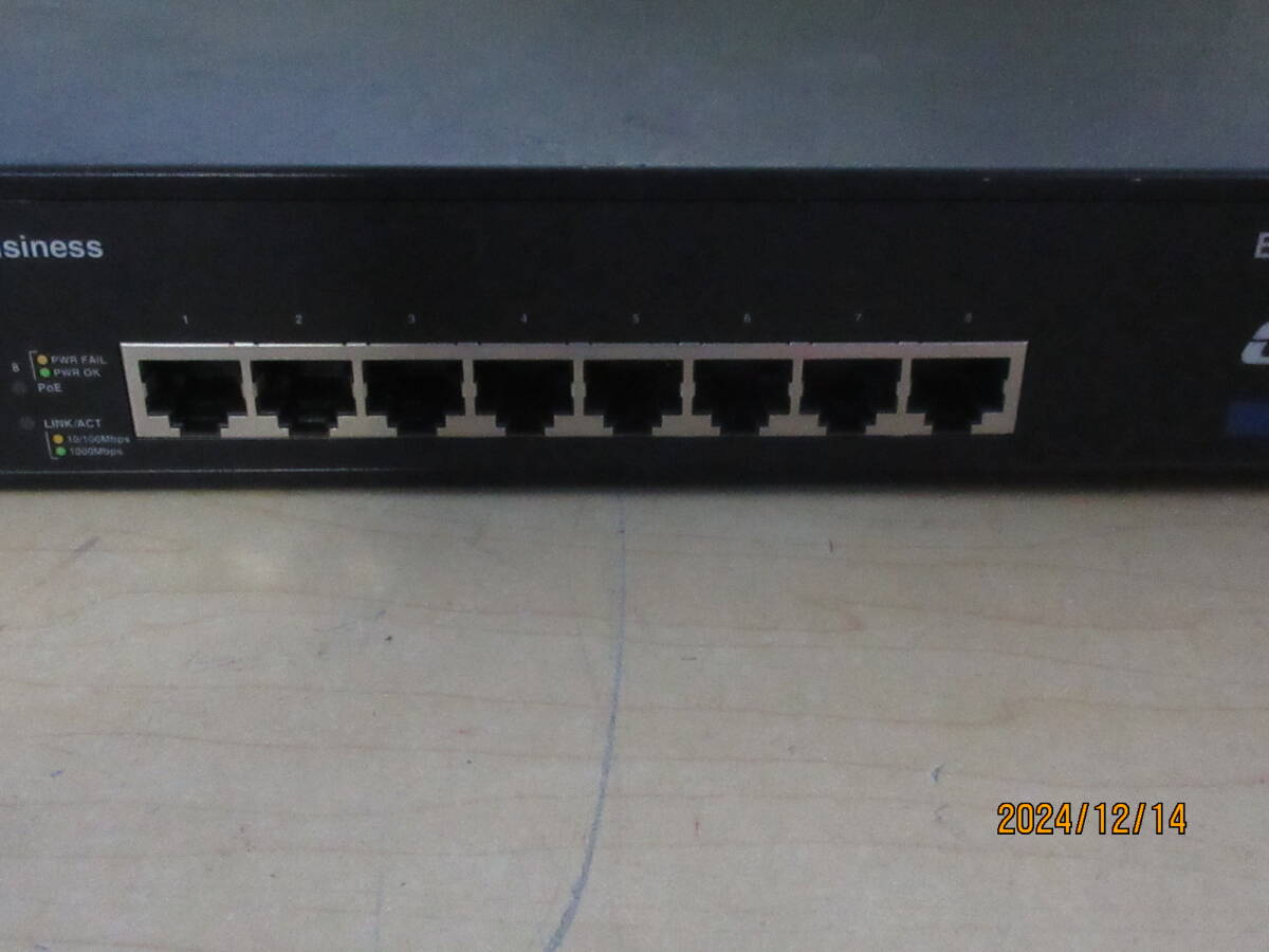 NA121417 б/у товар ELECOM ступица Giga bit 8 панель EHB-UG2B08-PL2 работоспособность не проверялась количество есть 