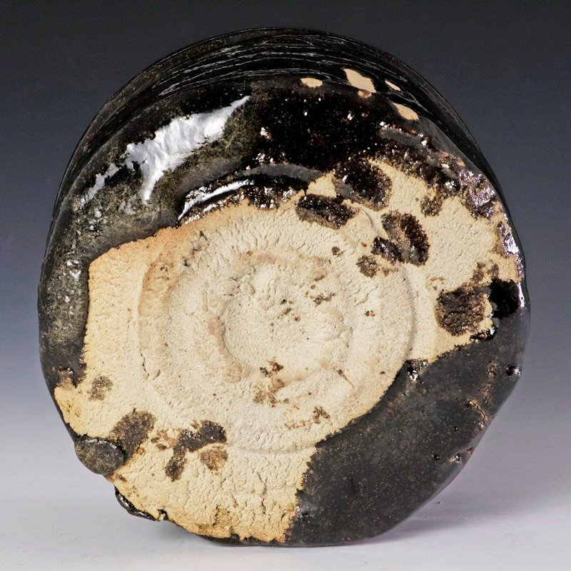 上作真作品】志ら玉 笑庵窯 柴山利彌 瀬戸黒茶碗 茶道具しぶや