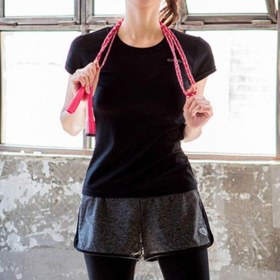 スポーツウェア L セットアップア 上下セット ヨガ ジム スポーツ 速乾 Tシャツ レギンス ショートパンツ ブラック 黒 トレーニング 新品