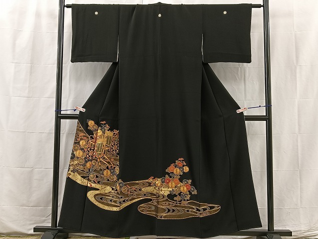 平和屋着物■豪華黒留袖　駒刺繍　流水御所車花文　金糸　正絹　逸品　BAAL5006hz