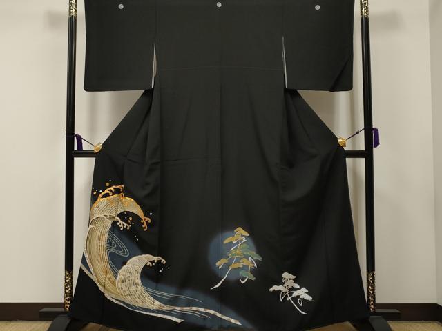 平和屋着物■豪華黒留袖　駒刺繍　立波枝松文　暈し染め　金彩　逸品　CAAJ3354ch