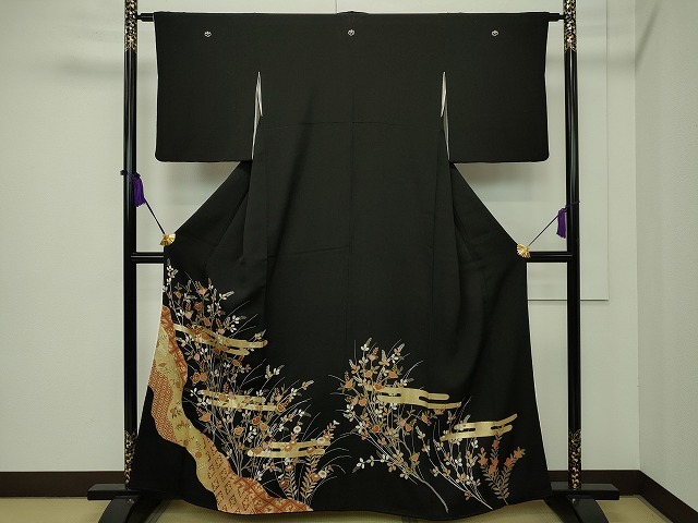 平和屋着物■豪華黒留袖　エ霞草花文　金彩　逸品　CAAI4429in