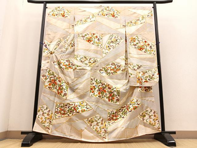 平和屋着物■豪華振袖　駒刺繍　切嵌更紗草花文　金彩　正絹　逸品　BAAL6598my