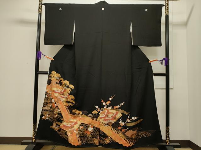 平和屋着物■豪華黒留袖　駒刺繍　扇飛鶴花文　金彩　正絹　逸品　CAAI5337dy