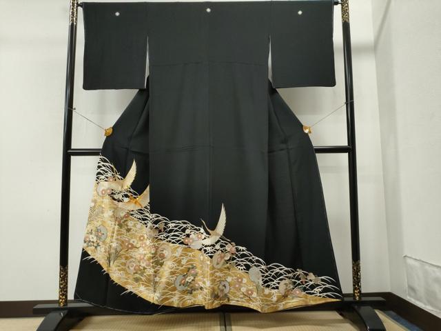 平和屋着物■豪華黒留袖　駒刺繍　飛鶴芝草雪輪草花文　金彩　正絹　逸品　CAAJ2843yc