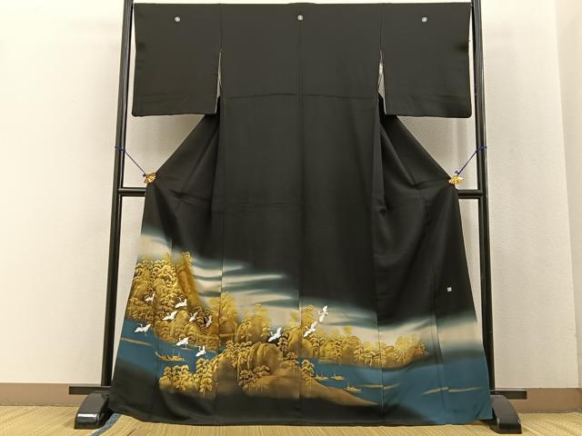 平和屋着物■豪華黒留袖　作家物　手描き　樹林飛鶴文　暈し染め　金彩　正絹　逸品　BAAL8499xa