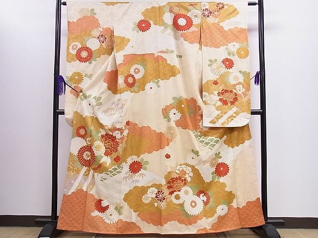平和屋着物■豪華振袖　駒刺繍　雲取り草花文　金彩　逸品　CAAC3145ev