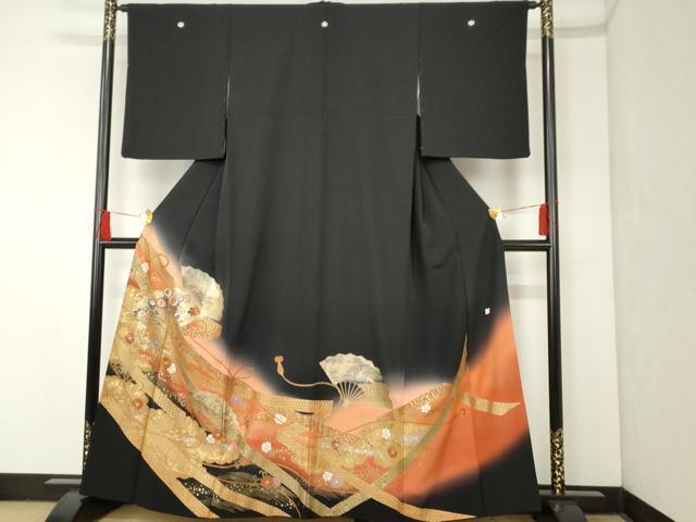 平和屋着物■豪華黒留袖　刺繍　舞扇飛鶴吉祥花文　暈し染め　金銀彩　正絹　逸品　AAAN5436cs