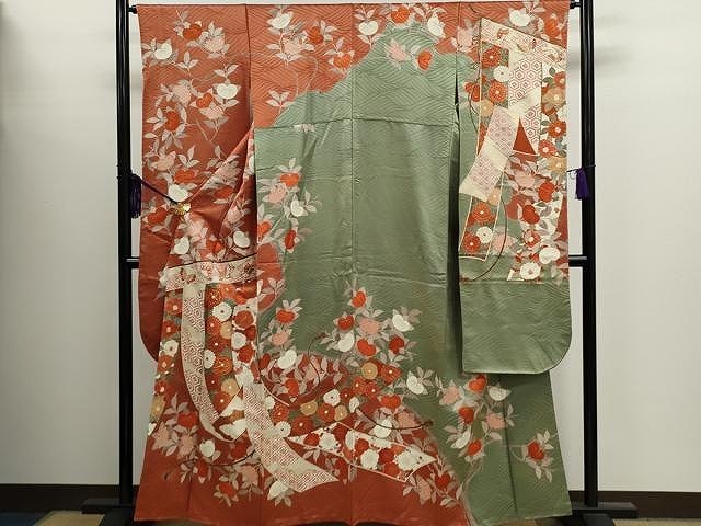 平和屋着物■豪華振袖　駒刺繍　吉祥舞花文　金彩　正絹　逸品　CAAJ4955yk