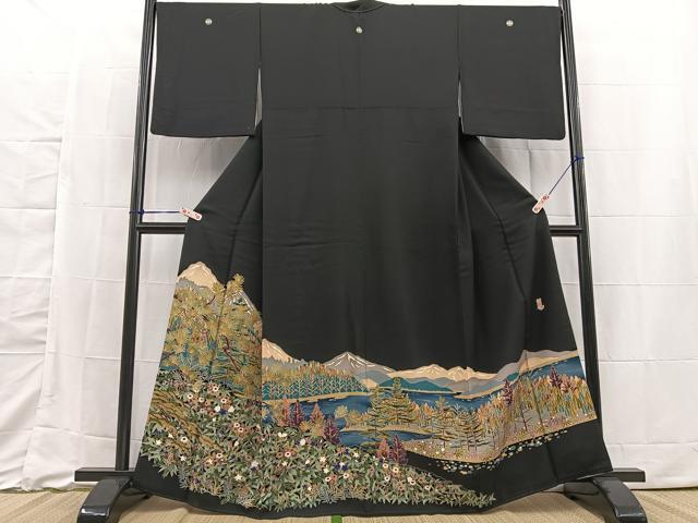 平和屋着物■豪華黒留袖　作家物　遠山樹林文　正絹　逸品　BAAM9655xa