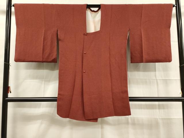 平和屋着物■道行コート　茜色　鬼しぼ縮緬　正絹　逸品　DAAK9303cm