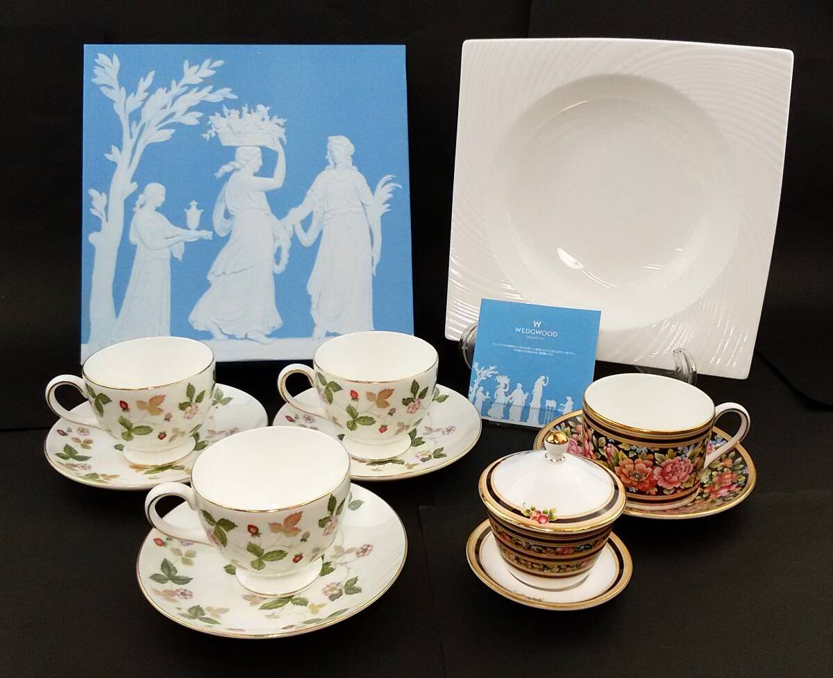 茶道具 香合 竹張り 三日月 秋草の絵 鵬雲斎好写 道場宗廣作 茶道具 香合 竹張り 三日月 秋草の絵 鵬雲斎好写 道場宗廣作