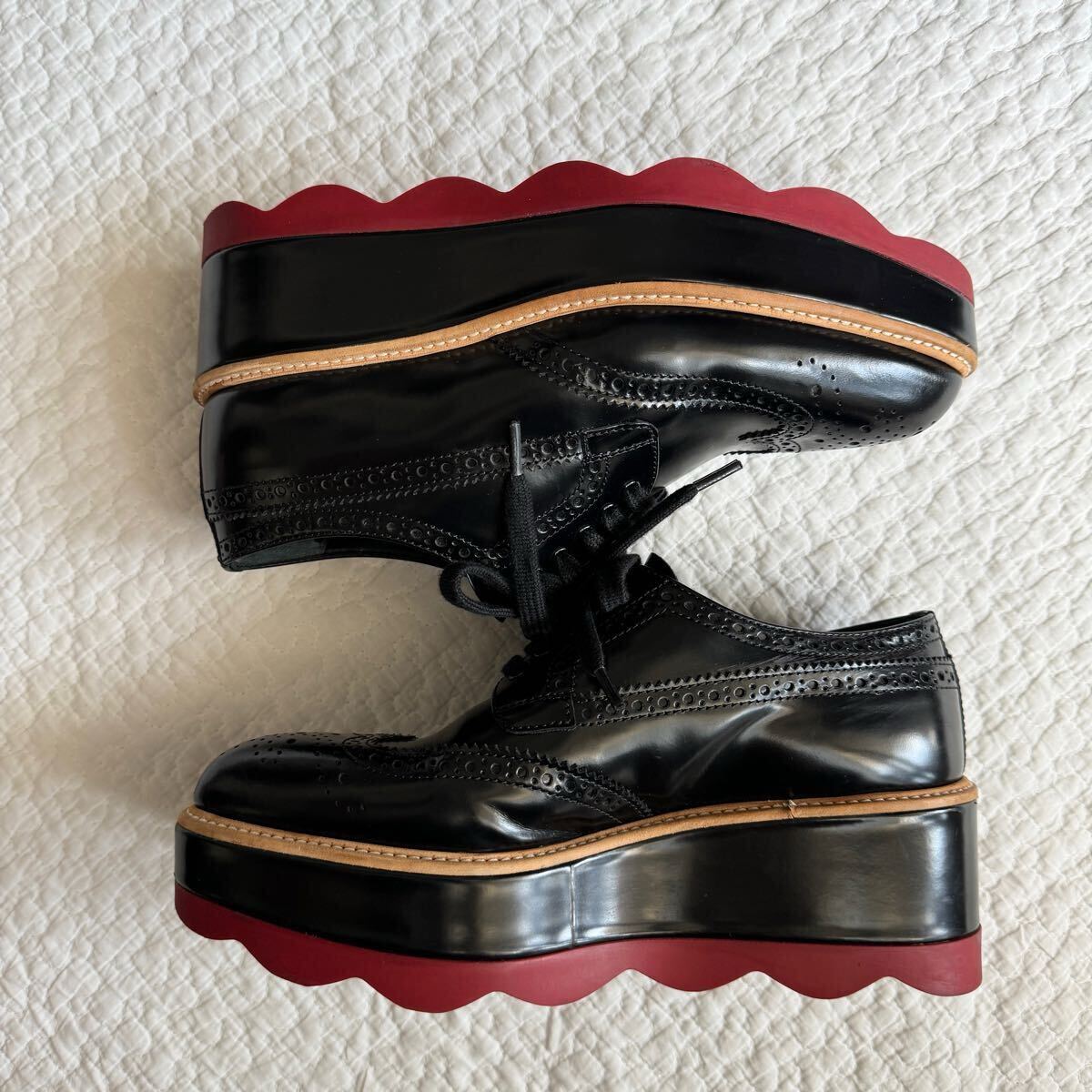 美品 プラダ PRADA ウィングチップ 厚底 レザーシューズ 美品 プラダ PRADA ウィングチップ 厚底 レザーシューズ