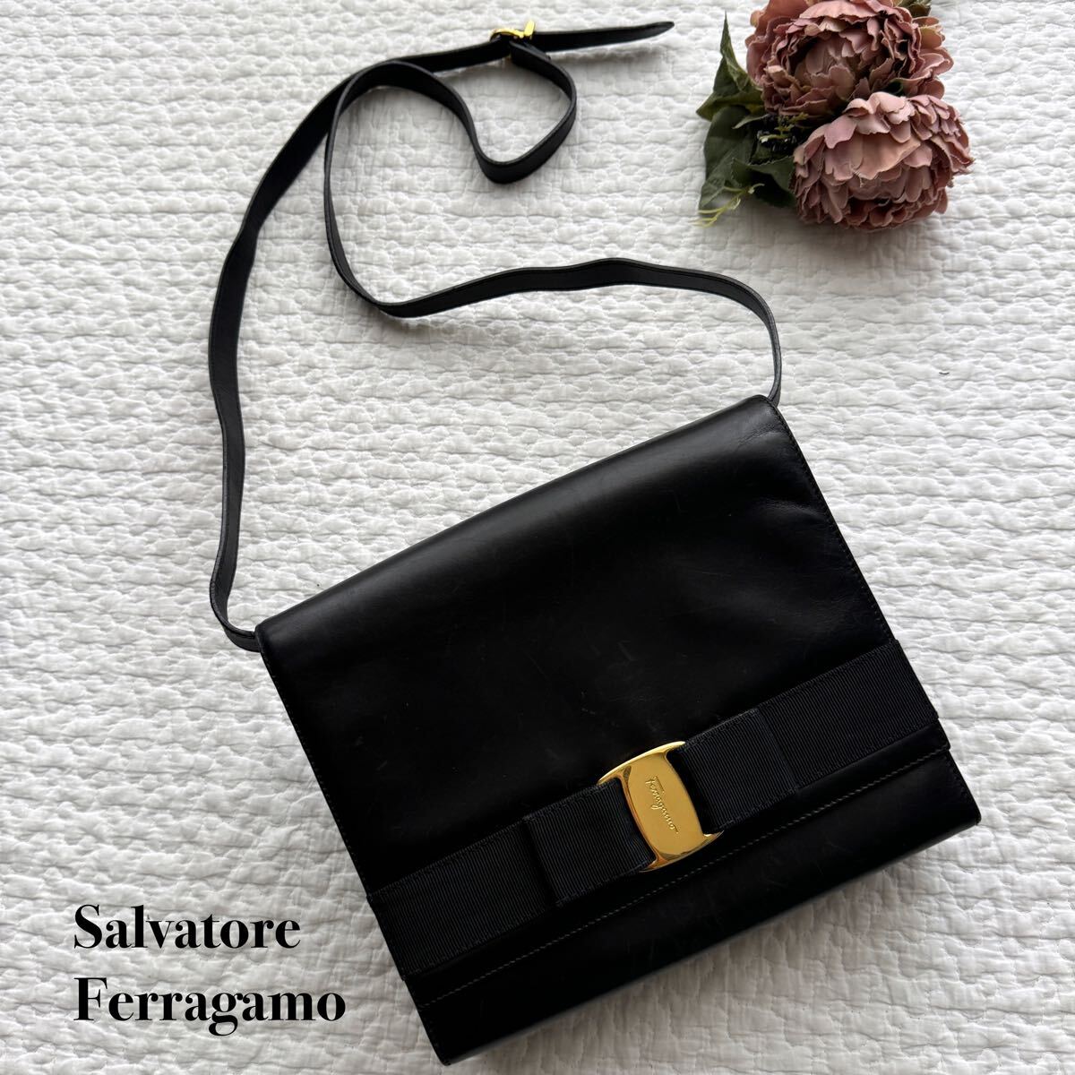 希少 Salvatore Ferragamo サルヴァトーレフェラガモ ヴァラリボン ショルダーバッグ 2way クラッチバッグ ブラック 黒 レザー ポシェット