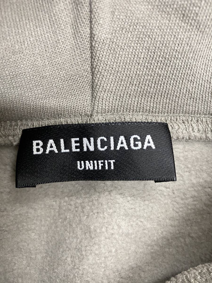 BALENCIAGA バレンシアガ Boxy Barcode Hoodie パーカー グレー BALENCIAGA バレンシアガ Boxy Barcode Hoodie パーカー グレー