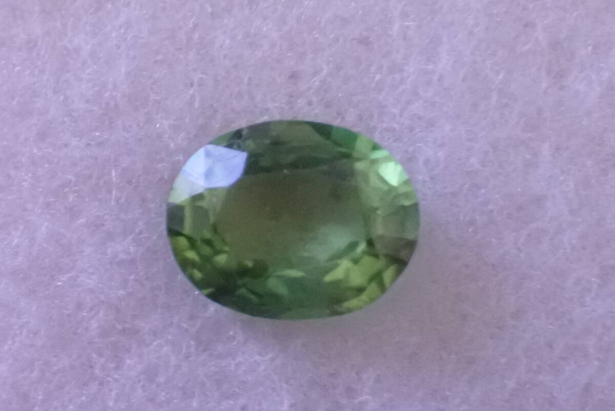 ペリドット　2.643ct　ソーティング付 049
