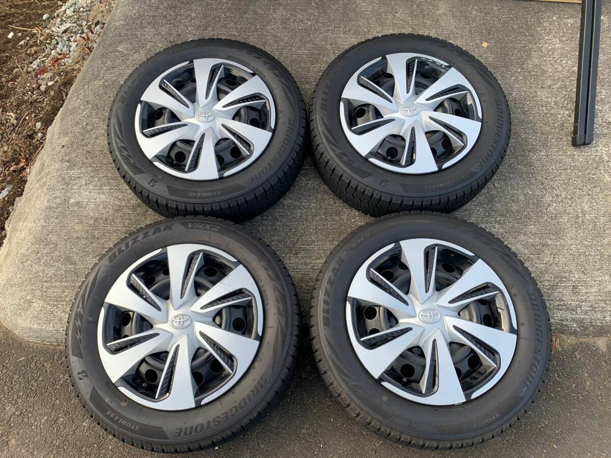 BRIDGESTONE BLIZZAK VRX2 185/60R15 15x5.5J TOYOTA純正 アクア BRIDGESTONE BLIZZAK VRX2 185/60R15 15x5.5J TOYOTA純正 アクア