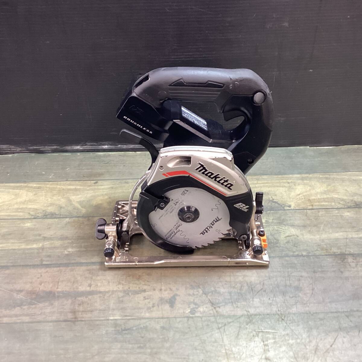 中古品】 マキタ(makita) コードレスマルノコ HS474DZB 【代引きOK】 中古品】 マキタ(makita) コードレスマルノコ HS474DZB 【代引きOK】