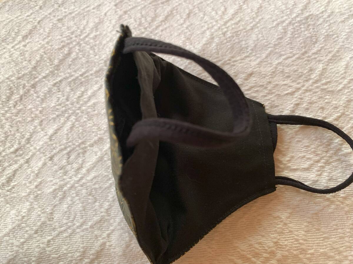 ハンドメイド　立体マスクカバー　和柄　⑧　男女兼用　感染症対策、お正月、 成人式、パーティー　L_画像4