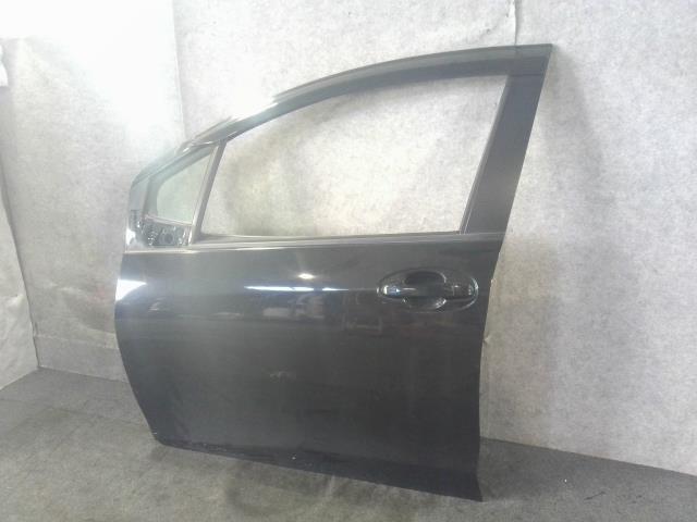 ヴィッツ DBA-KSP130 フロントドア 左 F スマイルエディション 209 アサヒ M2H3U 67002-52480