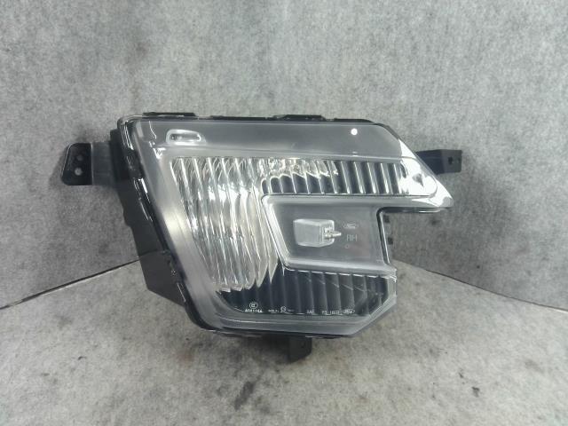 フォード エクスプローラー ABA-1FM5KH 右フォグランプ FORD FB53-15A254-A