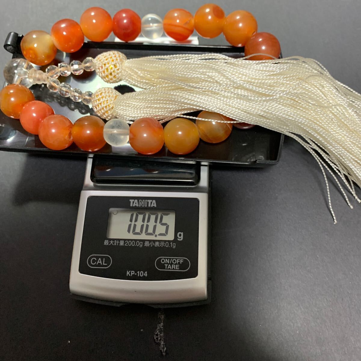 6800円 数珠 瑪瑙 メノウ 水晶 念珠 重さ約100.5g 直径約10cm 粒 6800円 数珠 瑪瑙 メノウ 水晶 念珠 重さ約100.5g 直径約10cm 粒