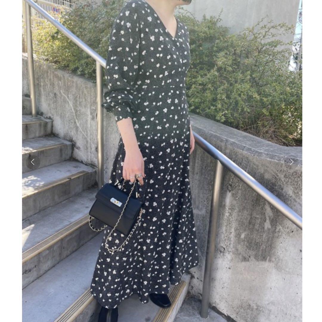 @【M】アパートバイローリーズ 小花柄 長袖 ロング ワンピース 黒