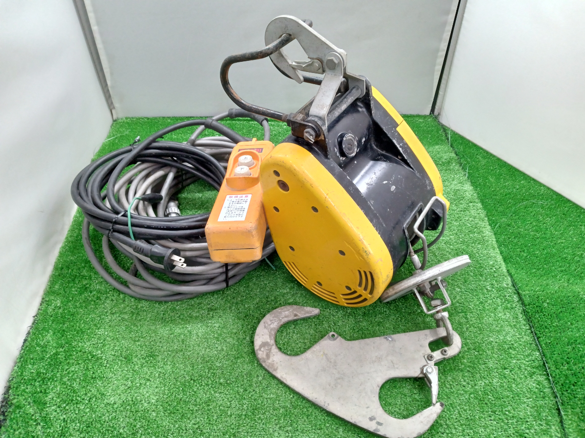 中古品 RYOBI リョービ 電動ウインチ 小型 最大吊揚荷重60kg 揚程20m WI-61C