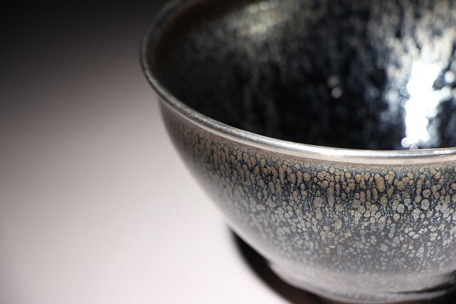 博物館展示品 来歴有 465 宋時代 銀覆輪天目茶碗 径約12.7cm (検 博物館展示品 来歴有 465 宋時代 銀覆輪天目茶碗 径約12.7cm (検