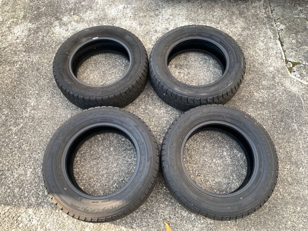 195/65R15 スタッドレスタイヤ4本セット グッドイヤー アイスナビ GOODYEAR ICENAVI ZEA2 2016年製造_画像6