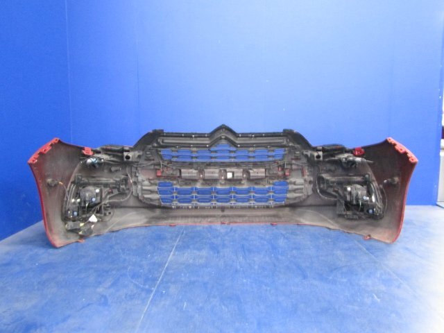 *[ дом частного лица рассылка не возможно ][N44+EG4] Citroen *DS4 B7C5F03S противотуманая фара есть оригинальный передний бампер [ красный ]