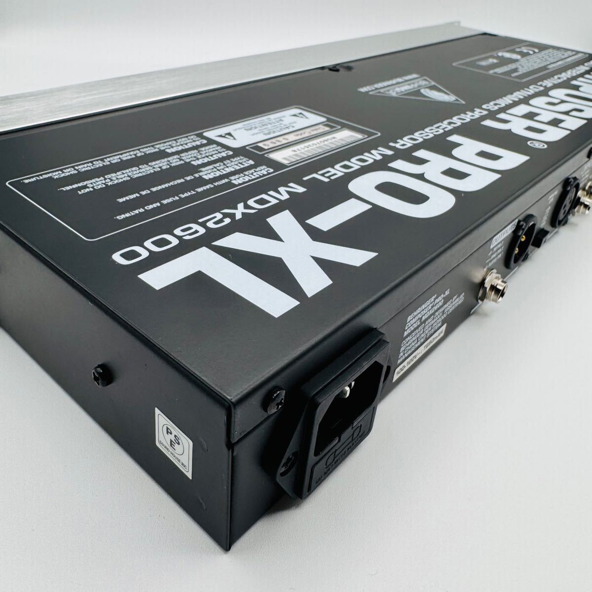 極美品】Behringer MDX2600 COMPOSER PRO-XL レコーディング・PA機器 極美品】Behringer MDX2600 COMPOSER PRO-XL レコーディング・PA機器