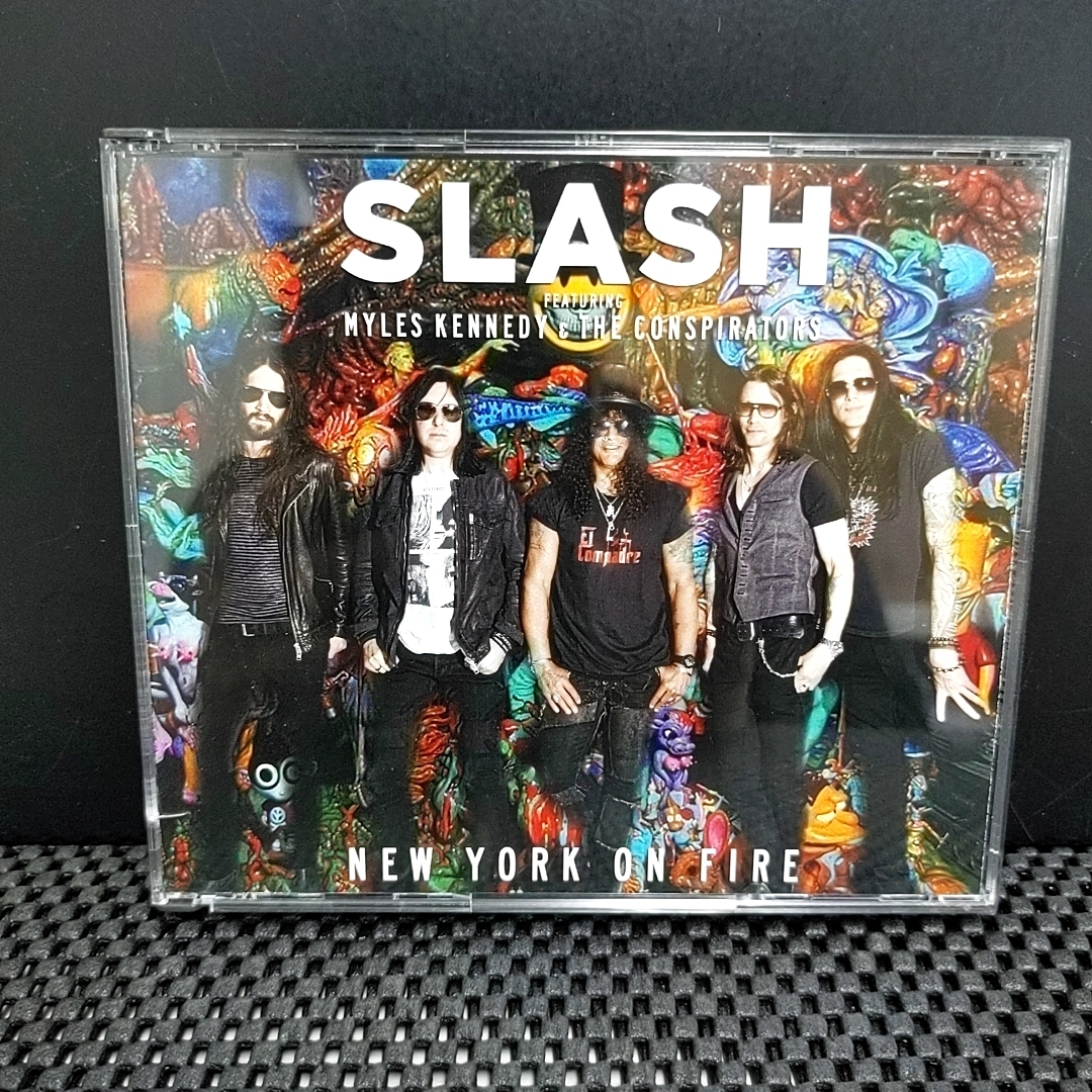 スラッシュ＆ザ・コンスピレーターズ - New York On Fire 2014 - Slash & The Conspirators