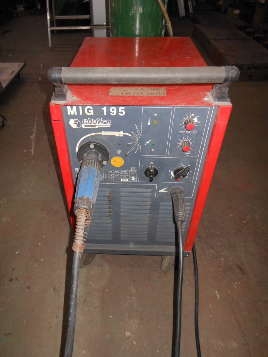 半自動溶接機　MEMCO-ダイデン　MIG195　動作良好　キャスター付き　かんたん移動　ヒーター付ガス調整器あり　(164)