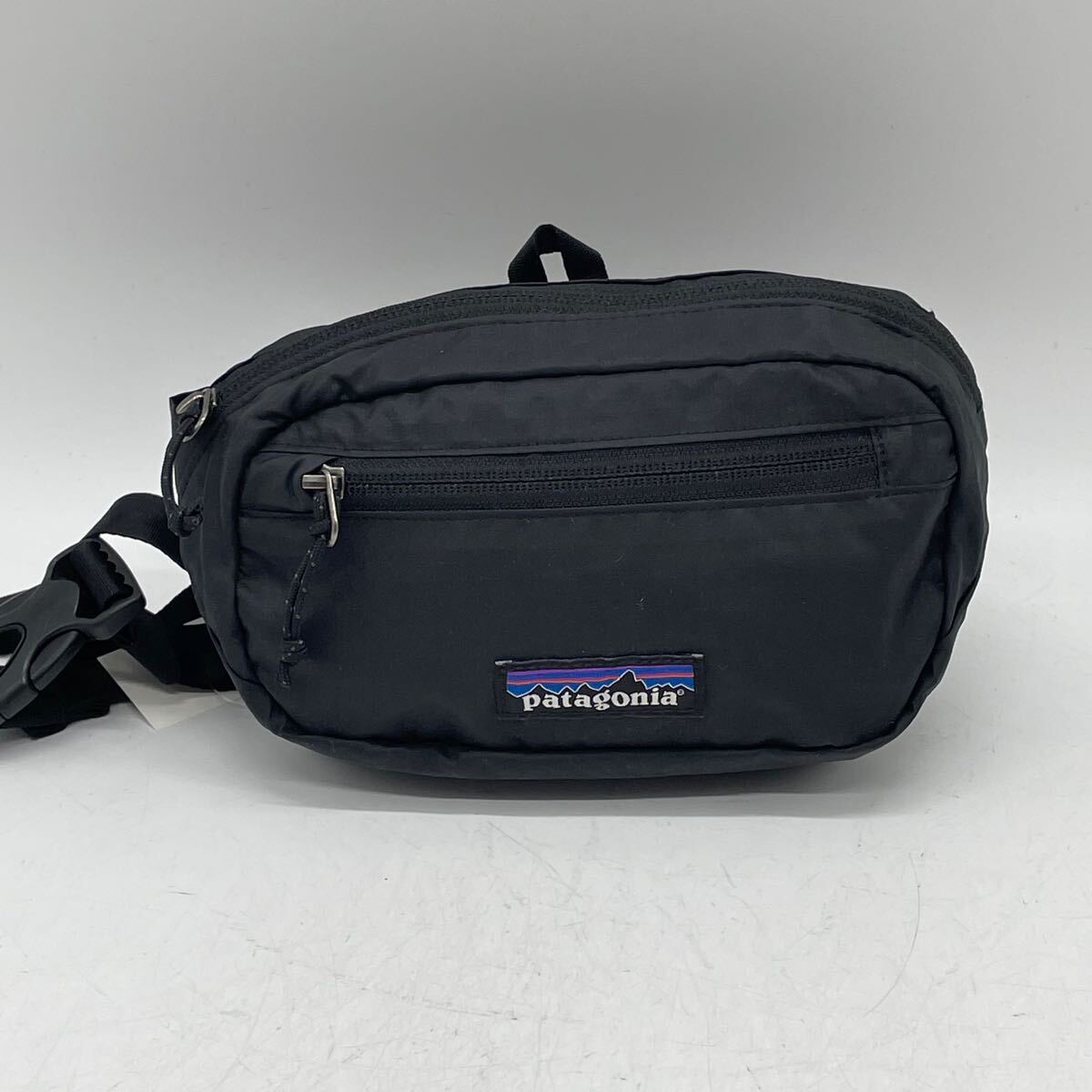 BN2580●patagonia パタゴニア ウルトラライト ブラックホール ミニ ヒップ パック 1L 49447 ウエストバッグ ボディバッグ
