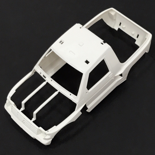 タミヤ1/24スポーツカーシリーズNo.121三菱パジェロ 92年 タミヤ1/24スポーツカーシリーズNo.121三菱パジェロ 92年