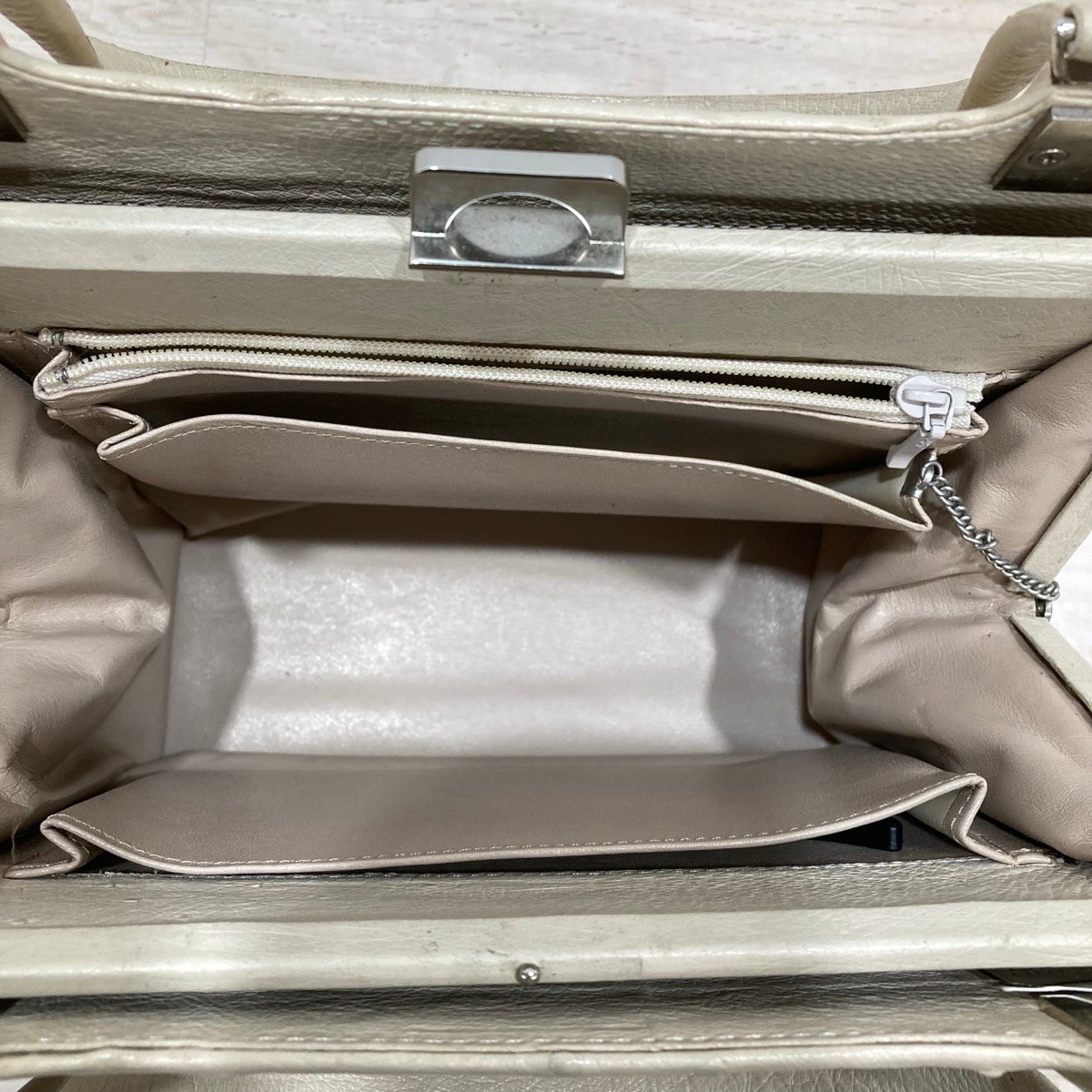  No-brand Ostrich кожа ручная сумочка оттенок бежевого женский камыш . имеется [D1503]