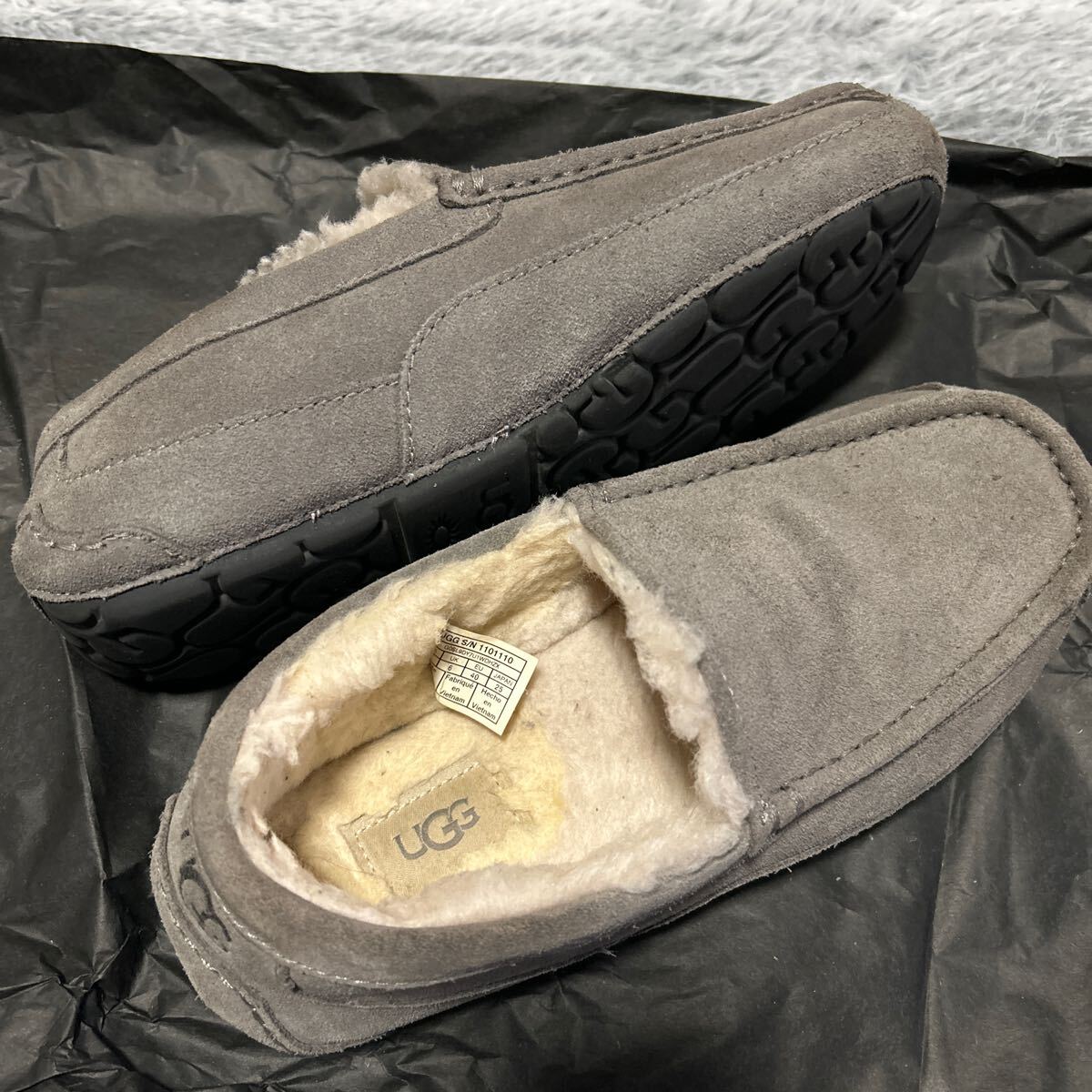 UGG. джентльмен обувь (25cm) UGG