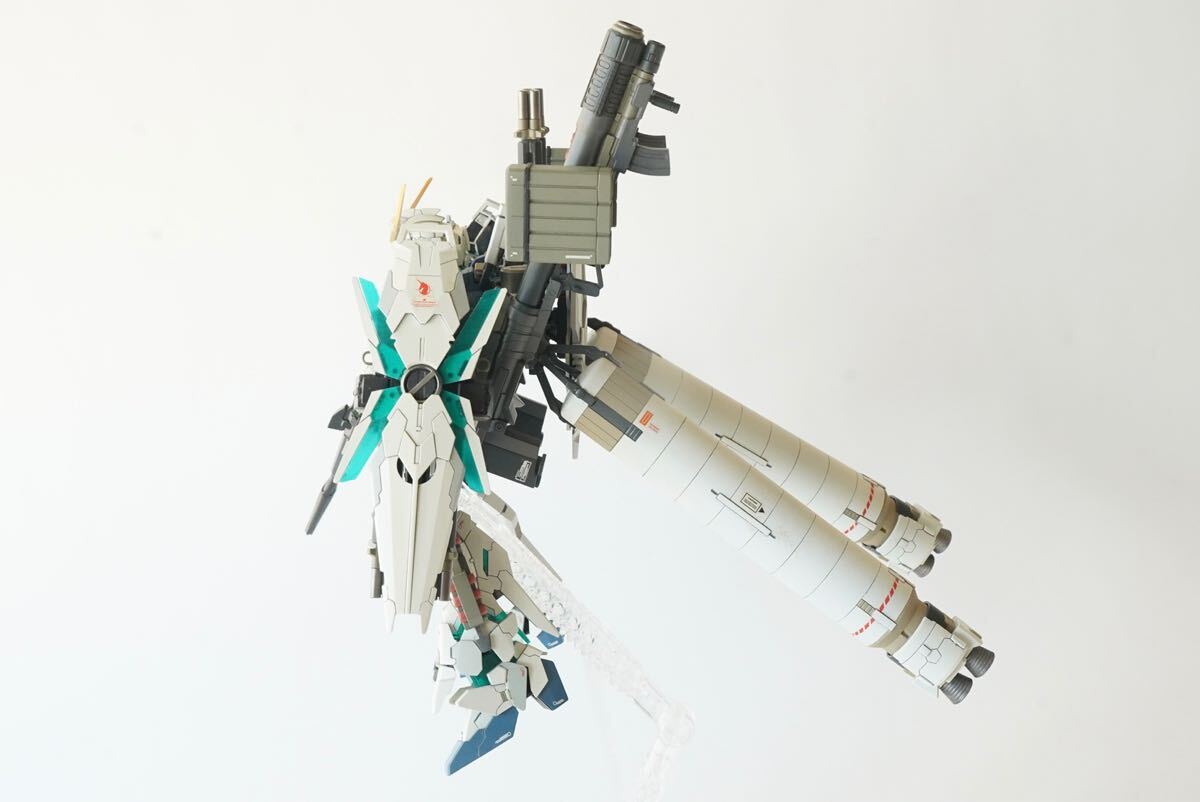 ユニコーンガンダムをキャンディーブルー＆キャンディーパープル