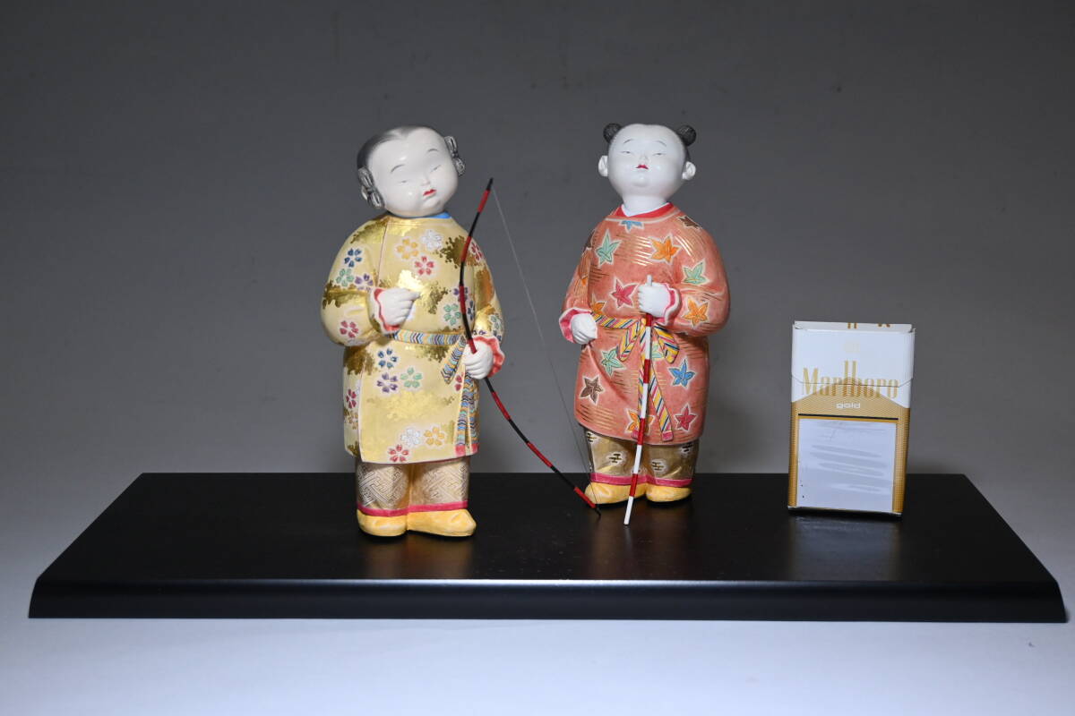福岡県無形文化財□白水八郎 作□ 博多人形 唐子 童子 二体 台座 福岡県無形文化財□白水八郎 作□ 博多人形 唐子 童子 二体 台座
