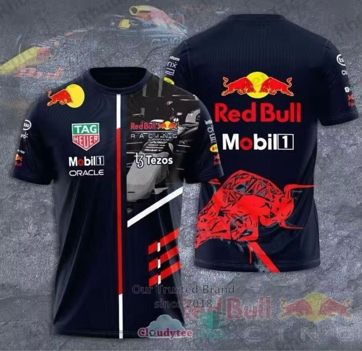 Tシャツ『RED BULLレッドブル レーシング　RED　サイズM』新品未開封