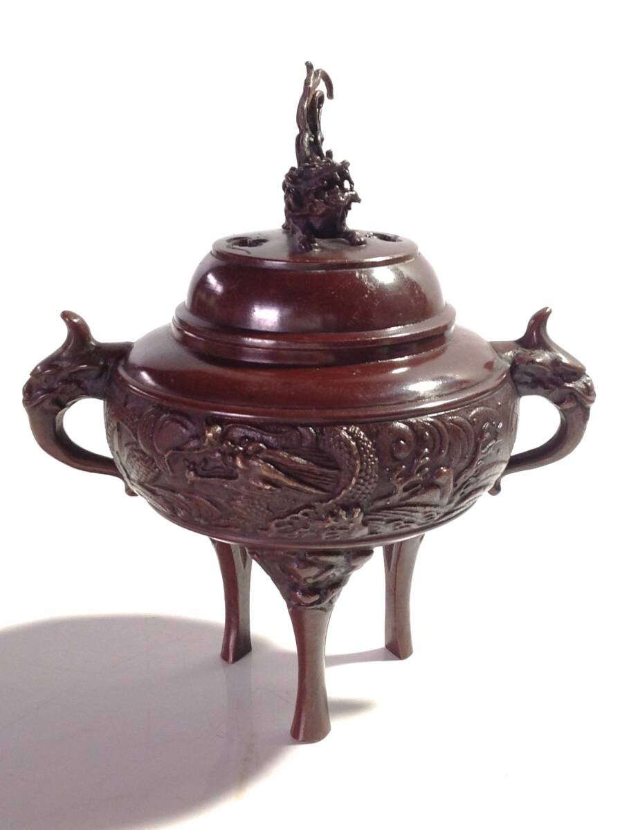 Amazon.co.jp: 中国美術明代銅製獅子蓋龍耳香炉三足香爐重量700g Amazon.co.jp: 中国美術明代銅製獅子蓋龍耳香炉三足香爐重量700g