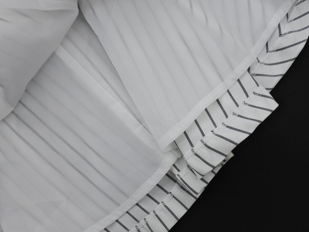 新品 CECIL McBEE セシルマクビー ストライプ フレア スカート sizeS/白ｘグレー ■◇ ☆ elc5 レディース