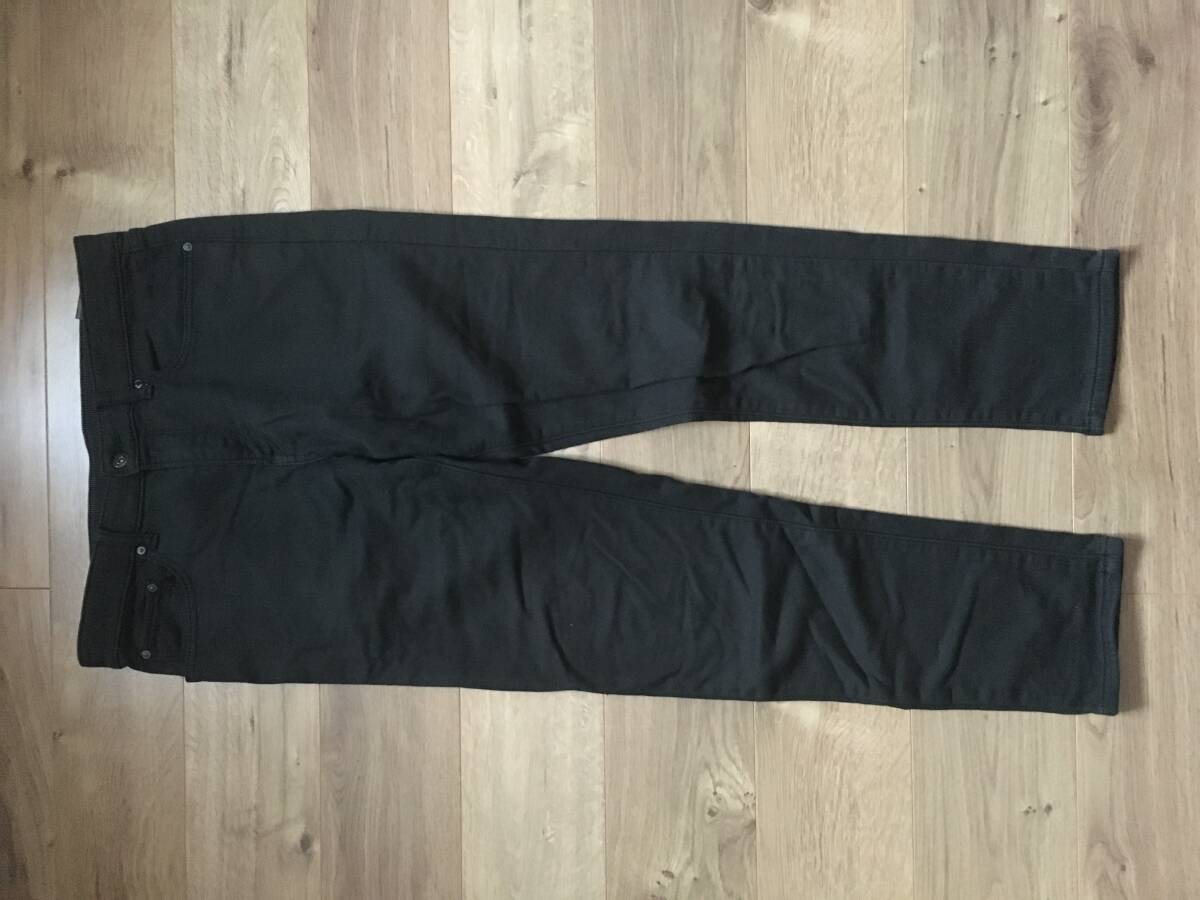 ユニクロ　スエット風ジーンズ　黒　Ｌサイズ 美品