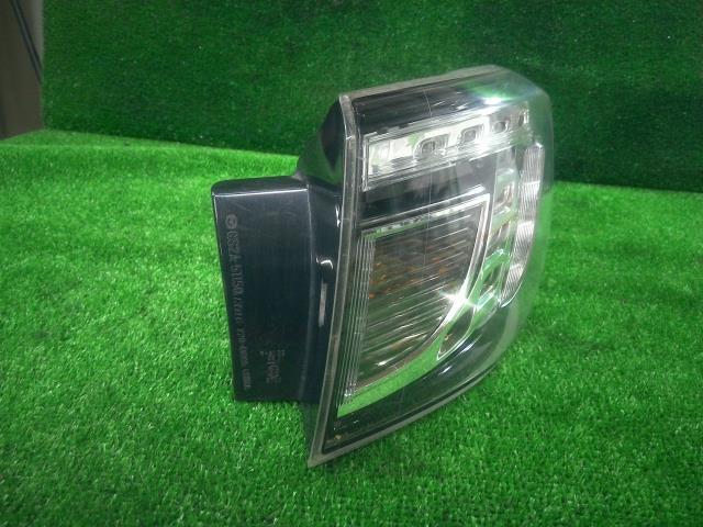 アテンザ DBA-GHEFW 右テールランプ 20S LF-VE 16W G40B-51-150C