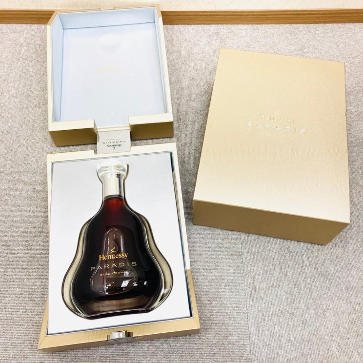 ヘネシー パラディ ブランデー 未開栓 古酒 700ml バカラボトル ヘネシー パラディ ブランデー 未開栓 古酒 700ml バカラボトル