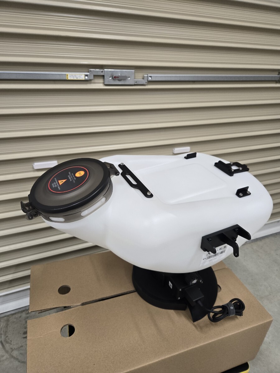17000円 DJI/農業用ドローン/粒剤散布装置/大きい粒用/MG-1用 17000円 DJI/農業用ドローン/粒剤散布装置/大きい粒用/MG-1用